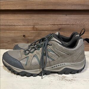Merrell Gray Athletic Shoes with Durable Suede and Breathable Mesh